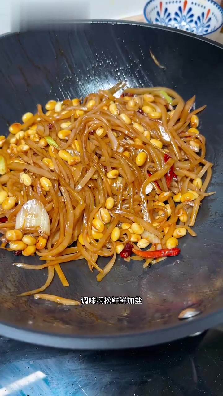 小咸菜配粥就馒头,为平淡生活添滋味