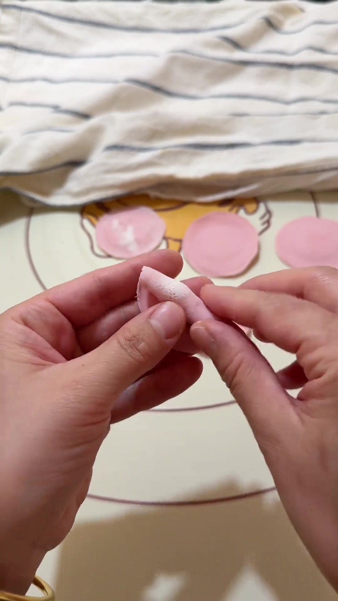 玫瑰花馒头真的好好看！都舍不得吃啦！