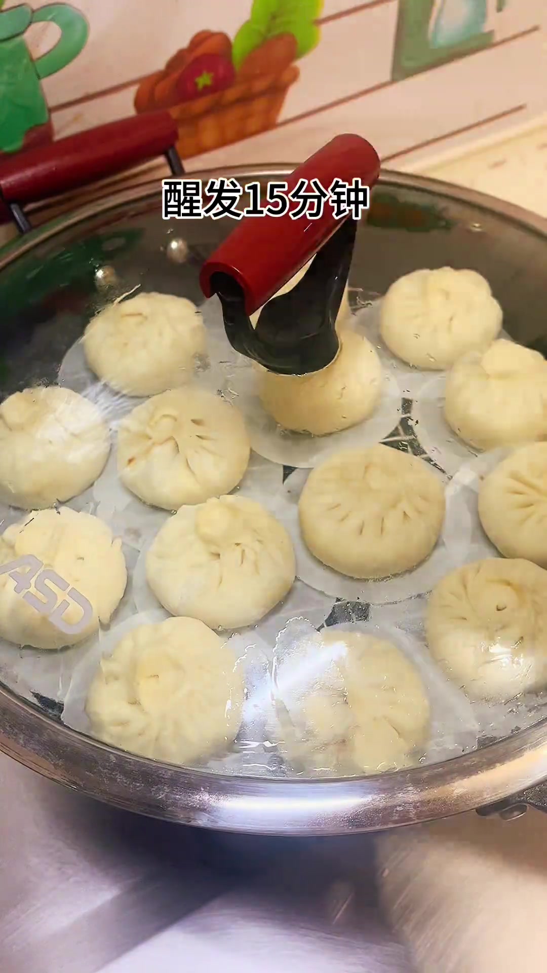 山东人早餐标配:软面包子配养胃小米粥