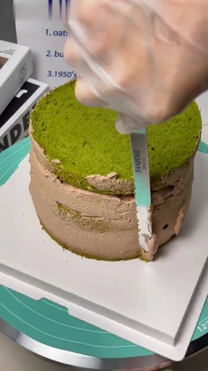 大家都喜欢简约风蛋糕吗?我也喜欢～