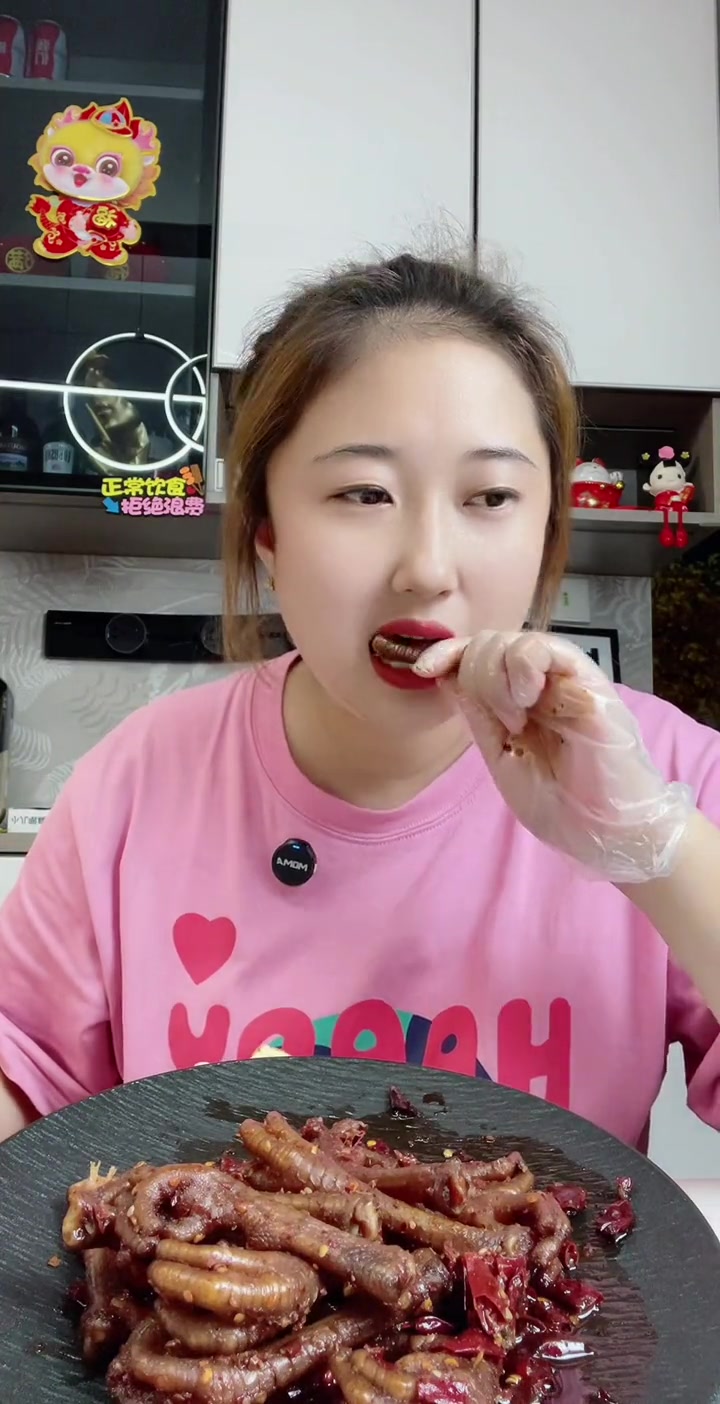 周末追剧小酌必备!香辣土鸡爪越嚼越香