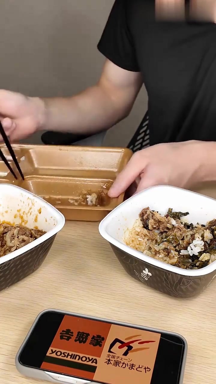 日本美食来袭!猪肉姜烧便当、奶油可乐饼与牛肉咖喱饭