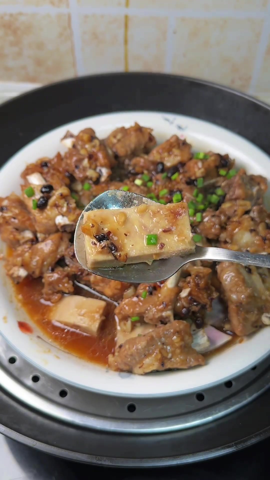 家庭版香芋蒸排骨,排骨鲜嫩芋头糯,超好吃!