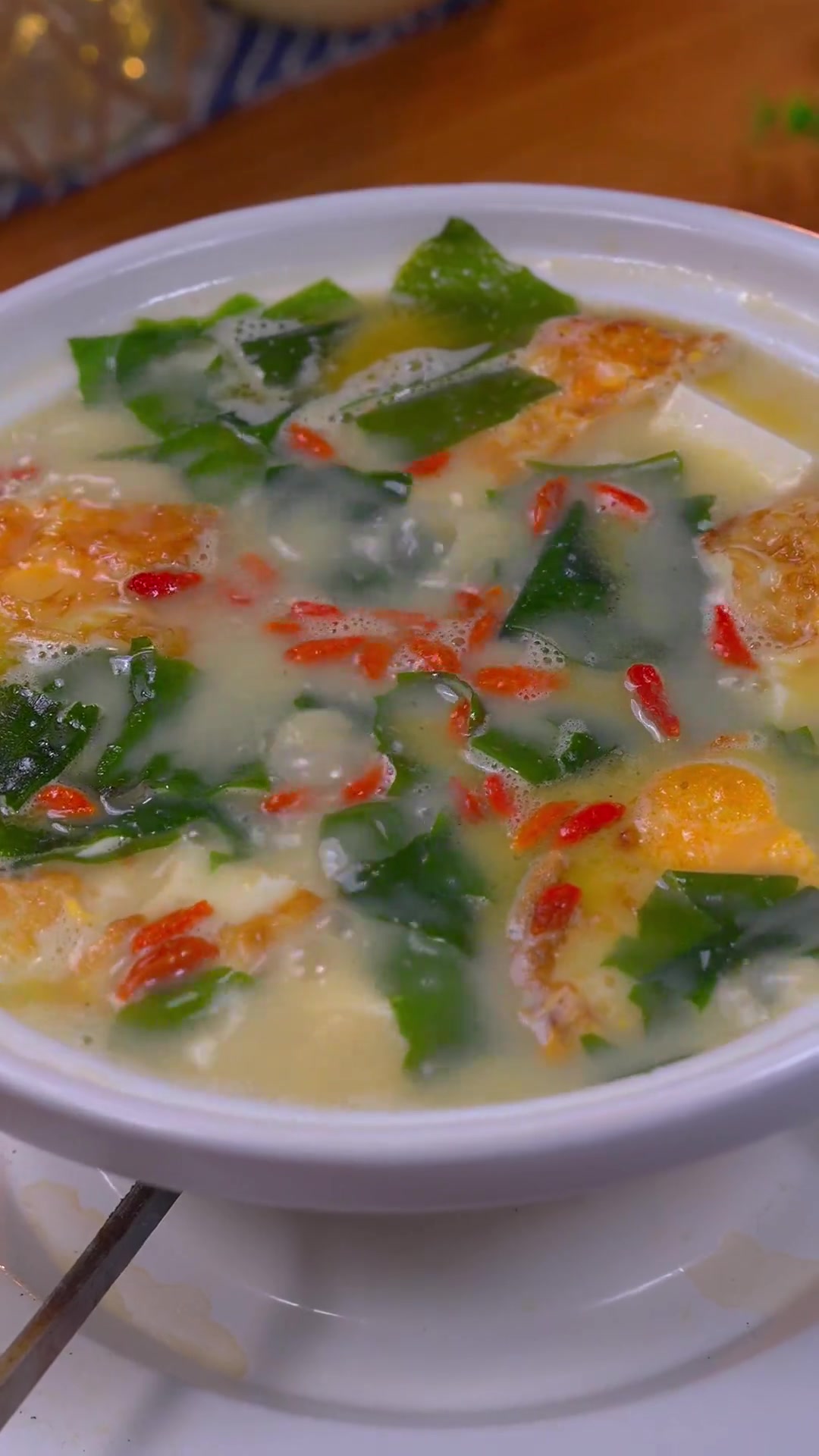 春天孩子长身体,妈妈记得做鱼骨豆腐汤