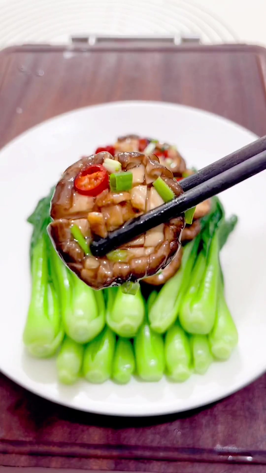 素菜之王香菇青菜的简单家常做法