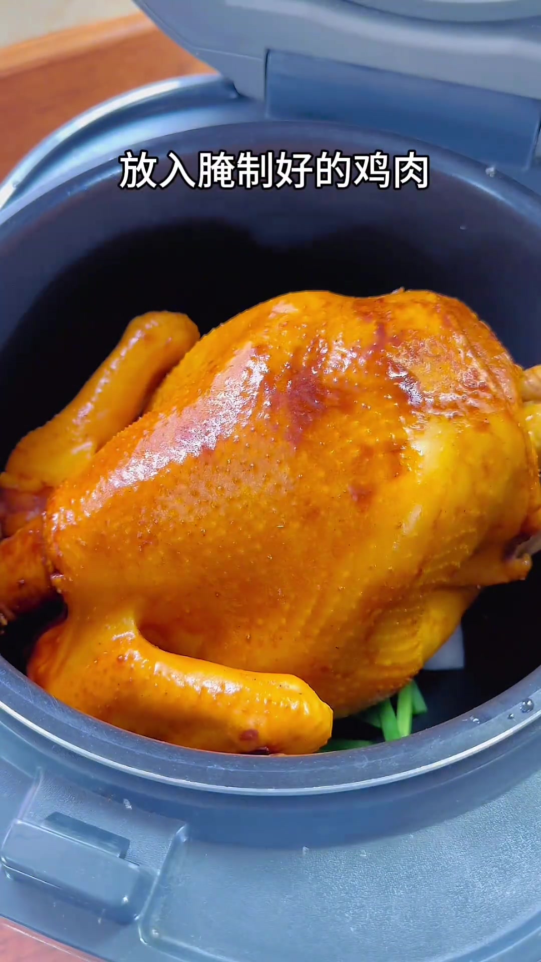 电饭煲板栗窑鸡,鸡肉鲜嫩板栗香甜