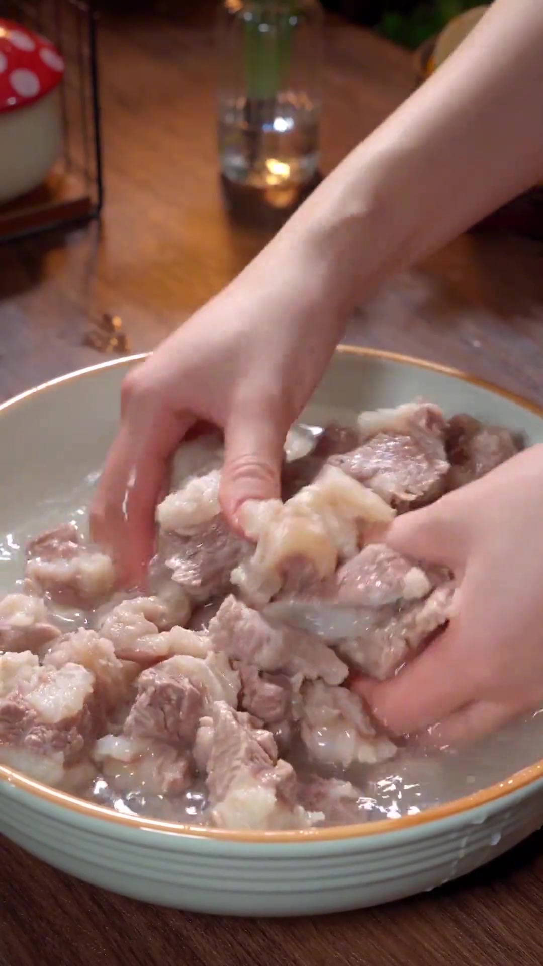 天冷来一碗萝卜牛腩汤,肉嫩汤美暖身又暖胃