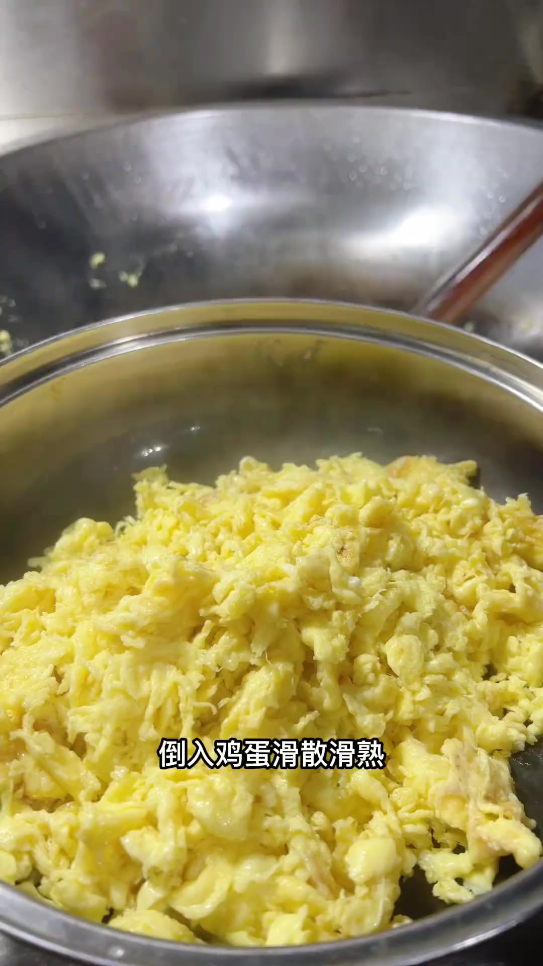 发愁没新菜?试试番茄鸡蛋炒年糕,汤汁浓郁超好吃!