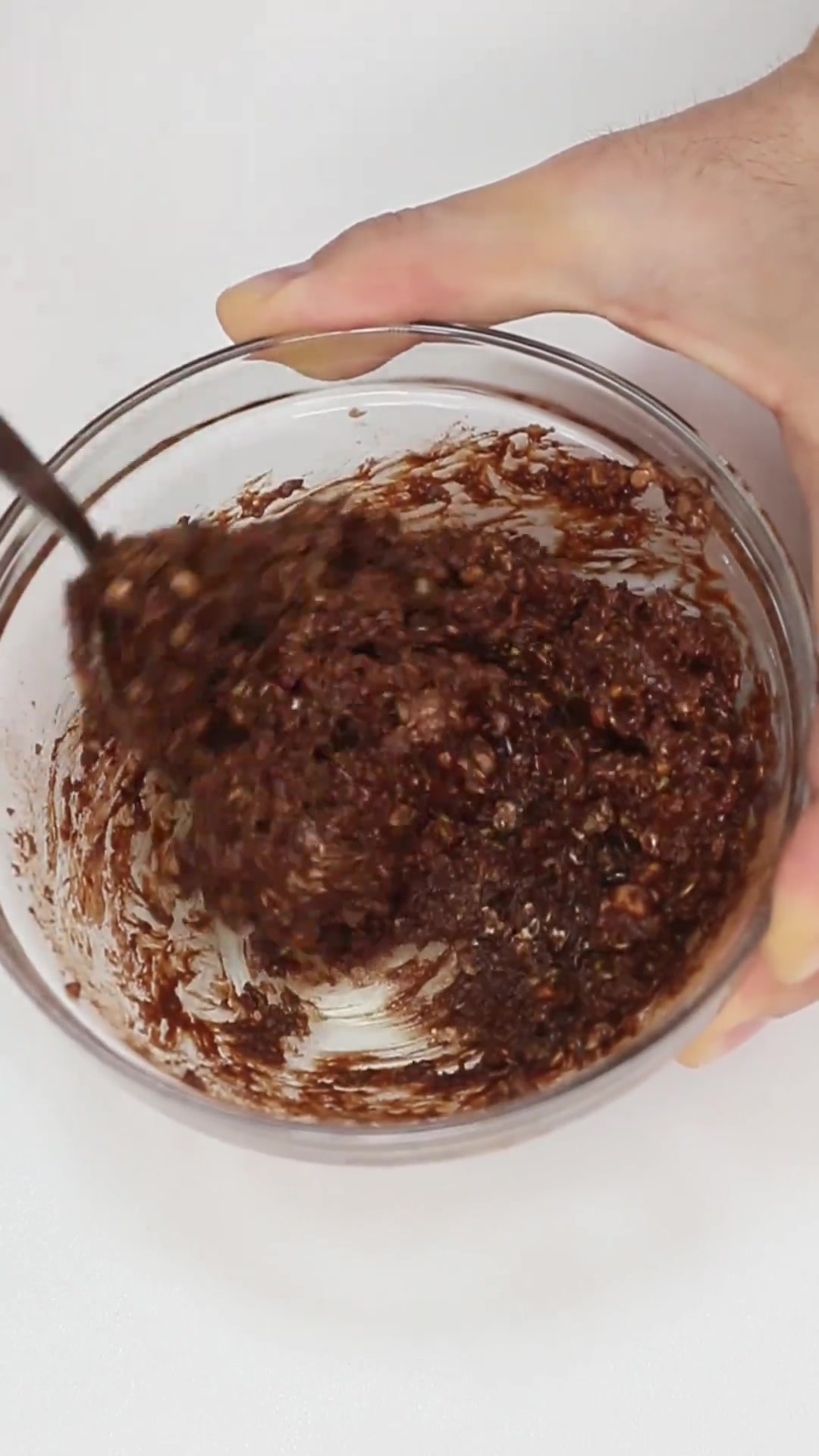 我减重时经常吃的巧克力蛋糕可以防止暴饮暴食~