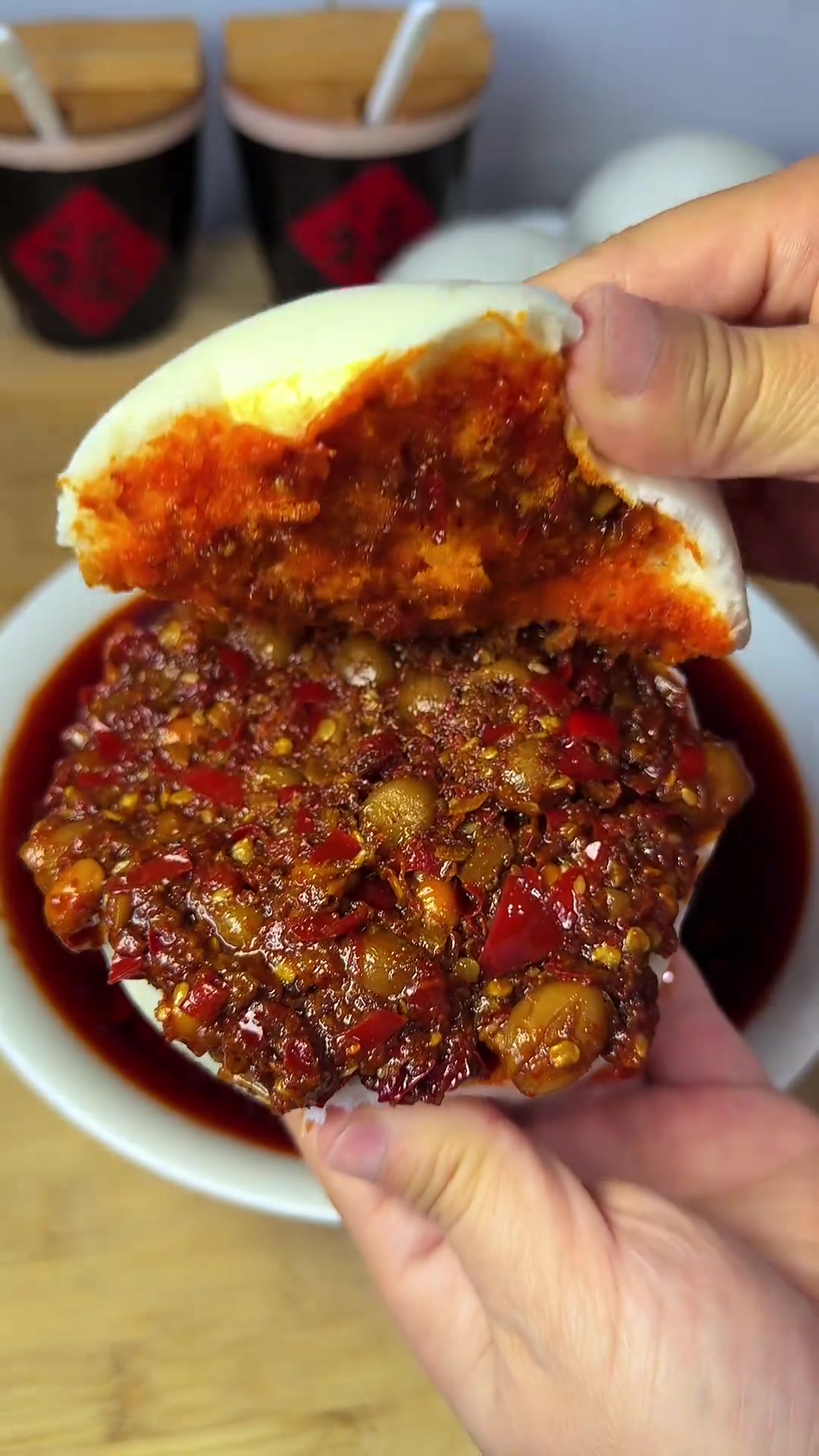 我敢说,只有我们陕西人才懂这一锅辣子酱的含金量!