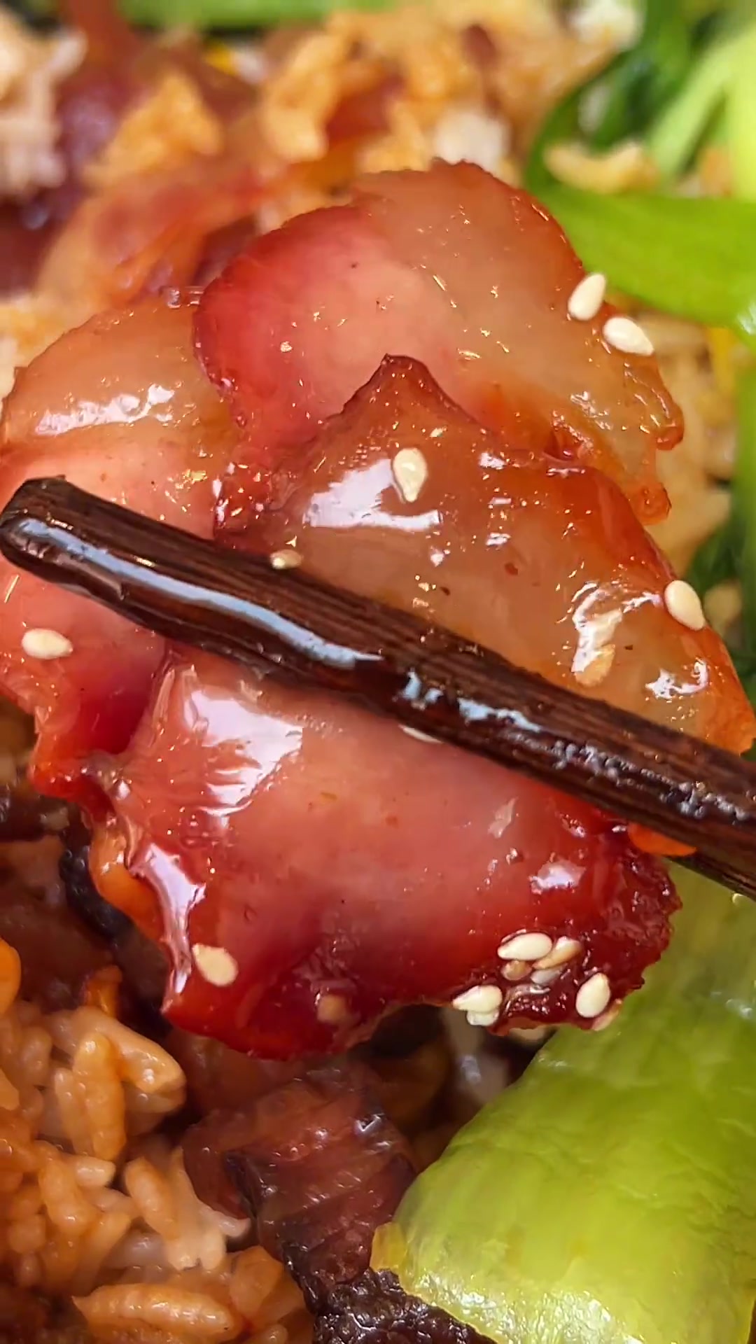 洛阳新区人均20元便宜正宗的广东小吃店!煲仔饭还是烧腊拼盘都好好吃!