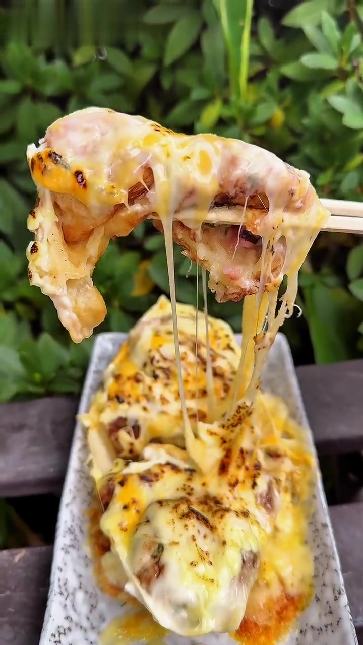 芝士章鱼烧!奶酪爱好者无法抗拒?