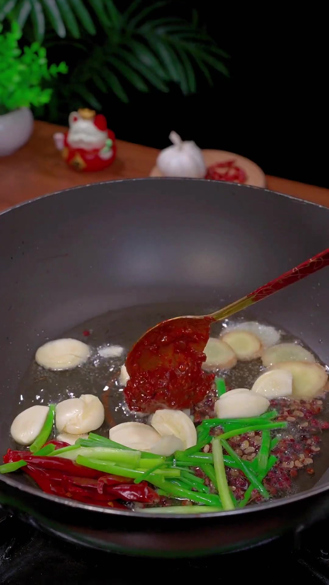 超好吃麻辣龙虾尾,做法简,待客超带劲