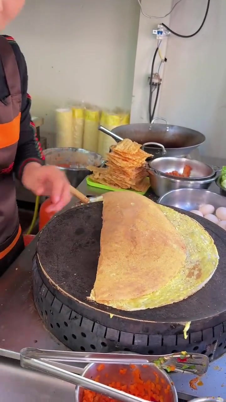 小要姐传授摊煎饼技巧
