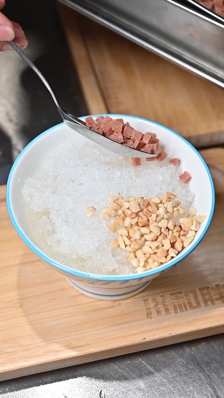 红糖糍粑冰粉出餐方式