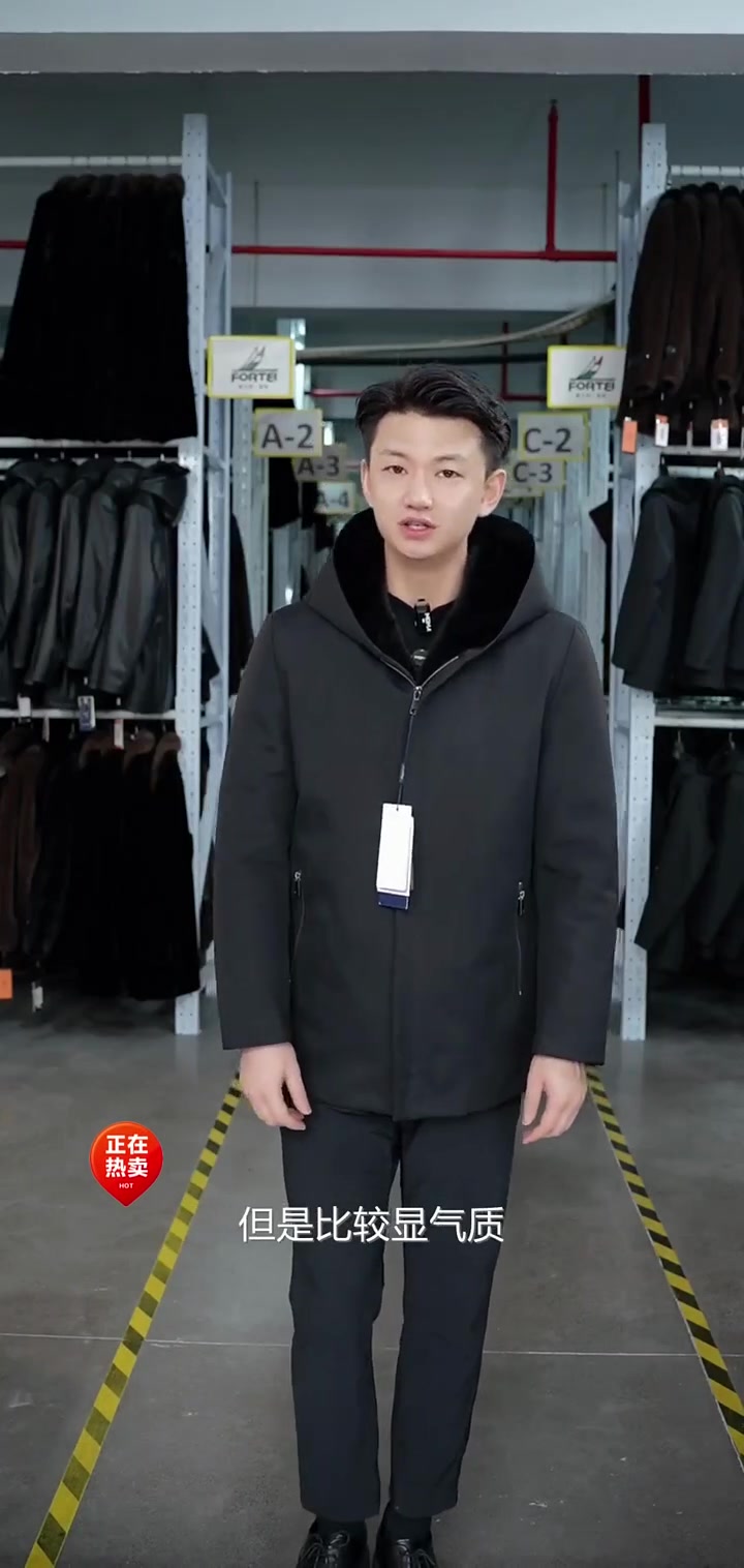 冬天来了,不怕冷的秘密武器!海宁男士派克服,中长款设计更显贴心