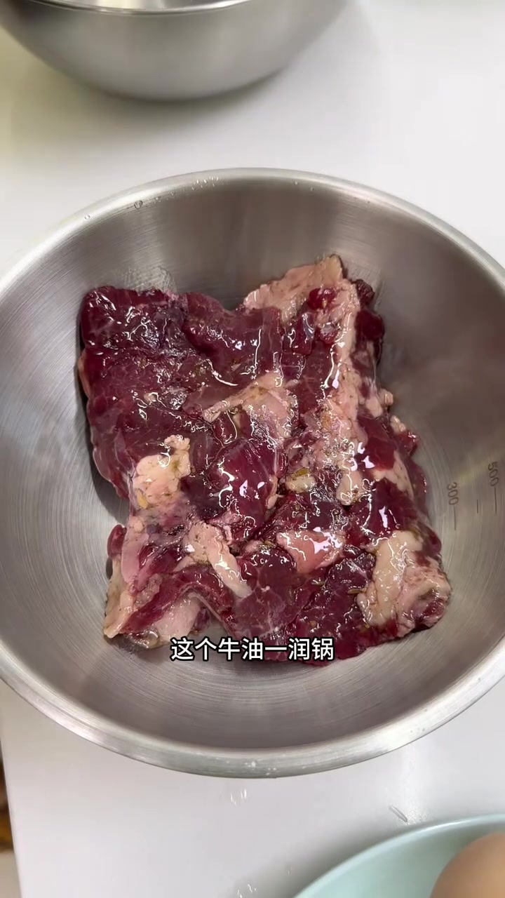 10分钟搞定「牛肉滑蛋」和「辣椒炒牛肉」超下饭……牛肉 辣椒炒牛肉