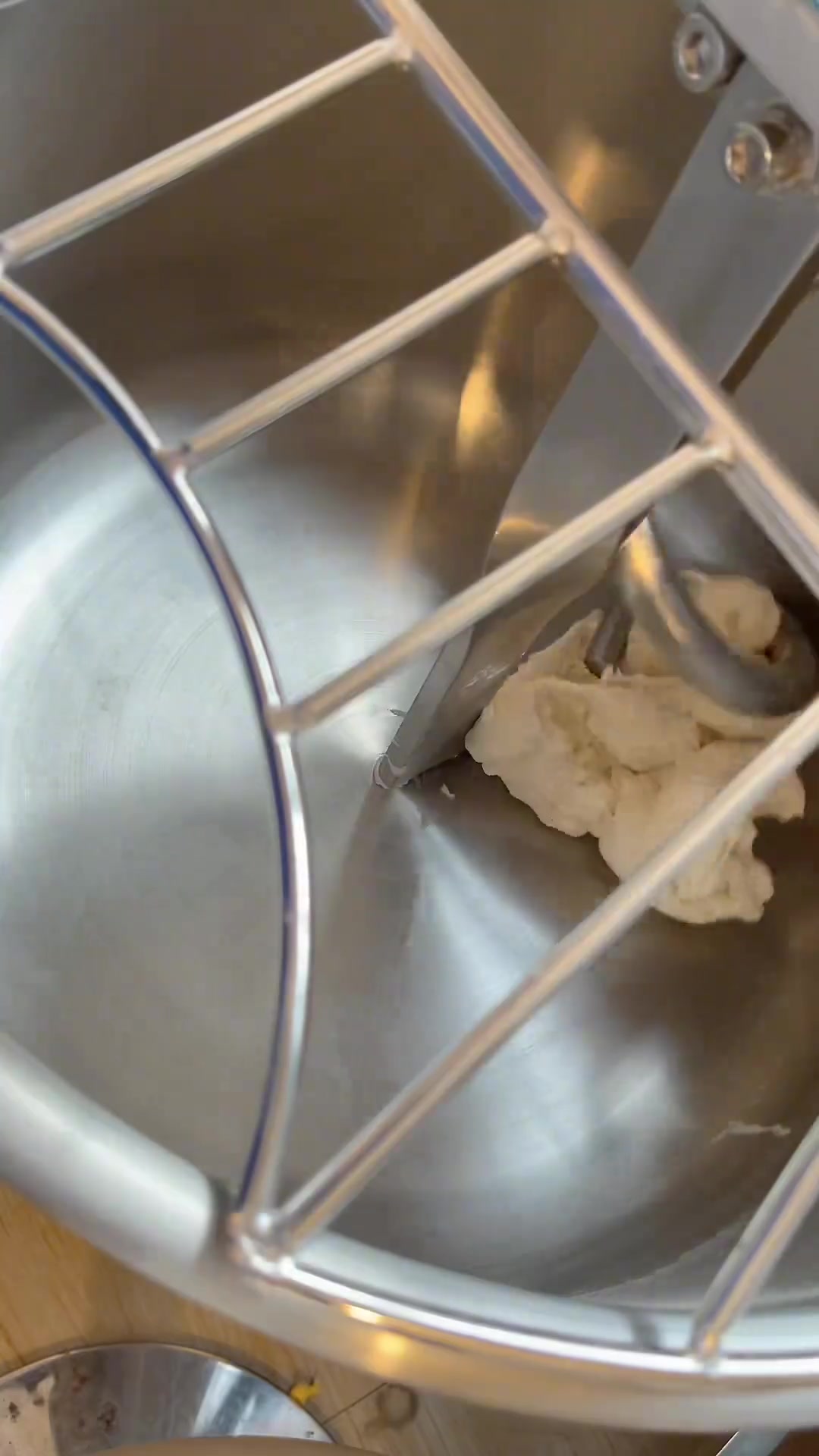 法国老面制作：高粉、麦芽精等材料及发酵步骤