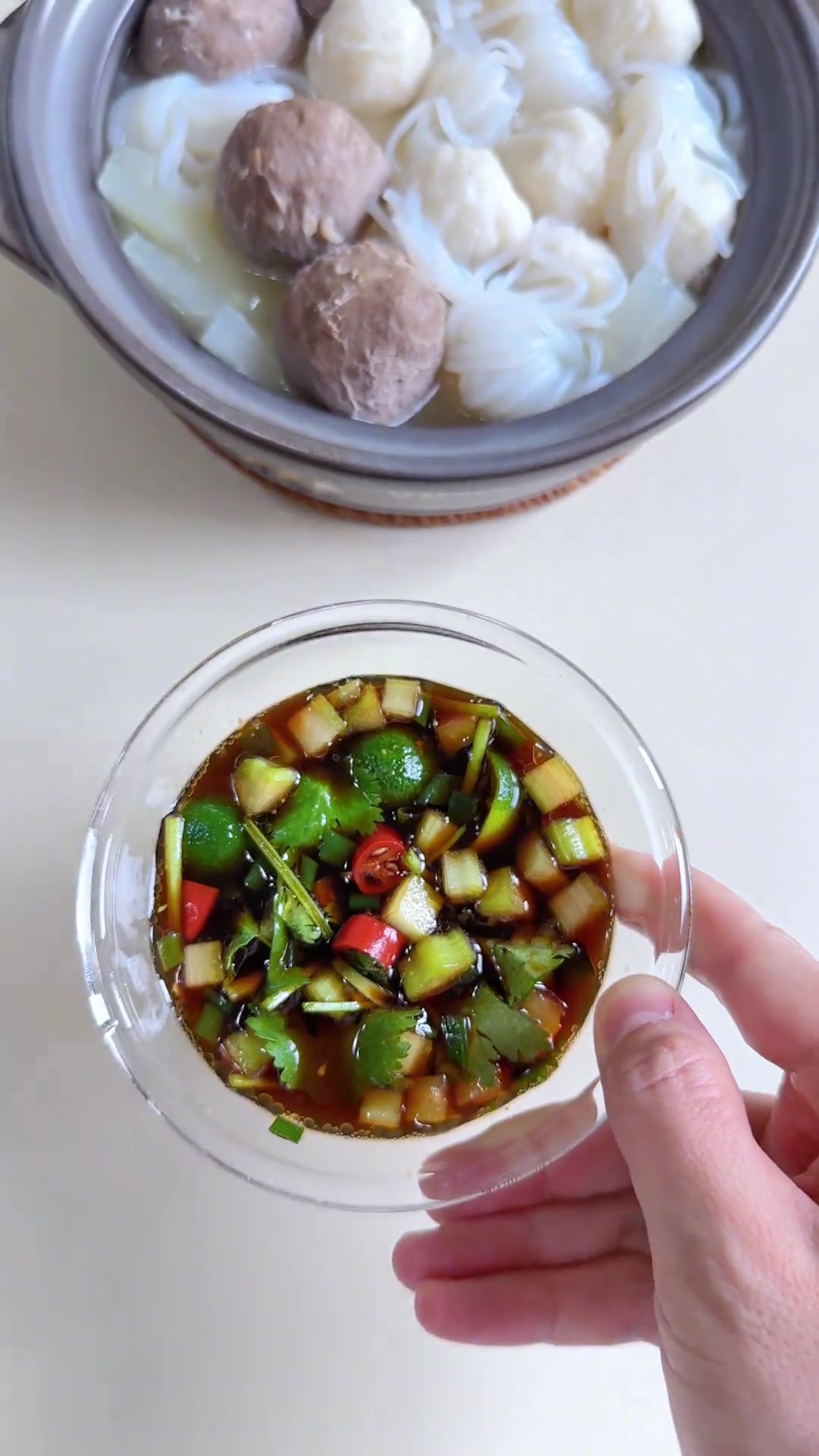 晚餐:椰子小火锅