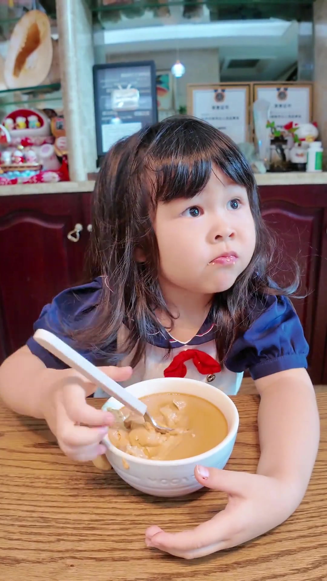 怕炖蛋有腥味?试试喵妈配方焦糖炖蛋,一次成功!