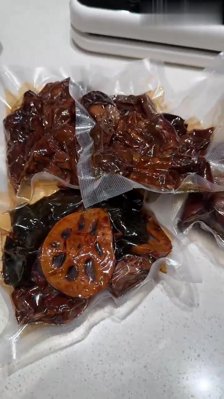 想吃鸭货就自己在家做真的,做法简单,味道不输卤味店