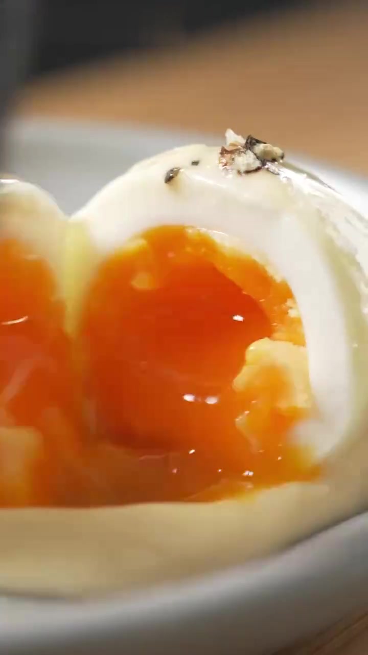 日本小伙教你在家做蛋黄酱配半熟鸡蛋法餐