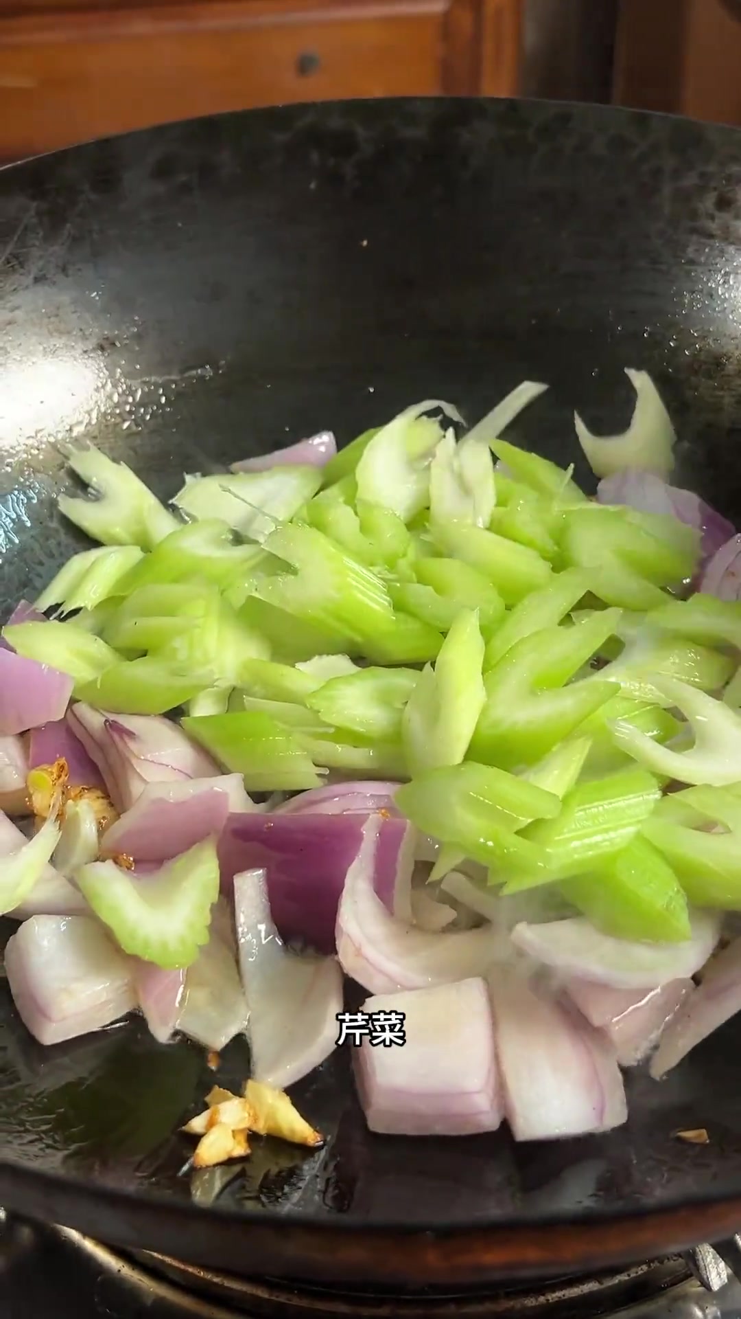 芹菜炒鱿鱼,超赞