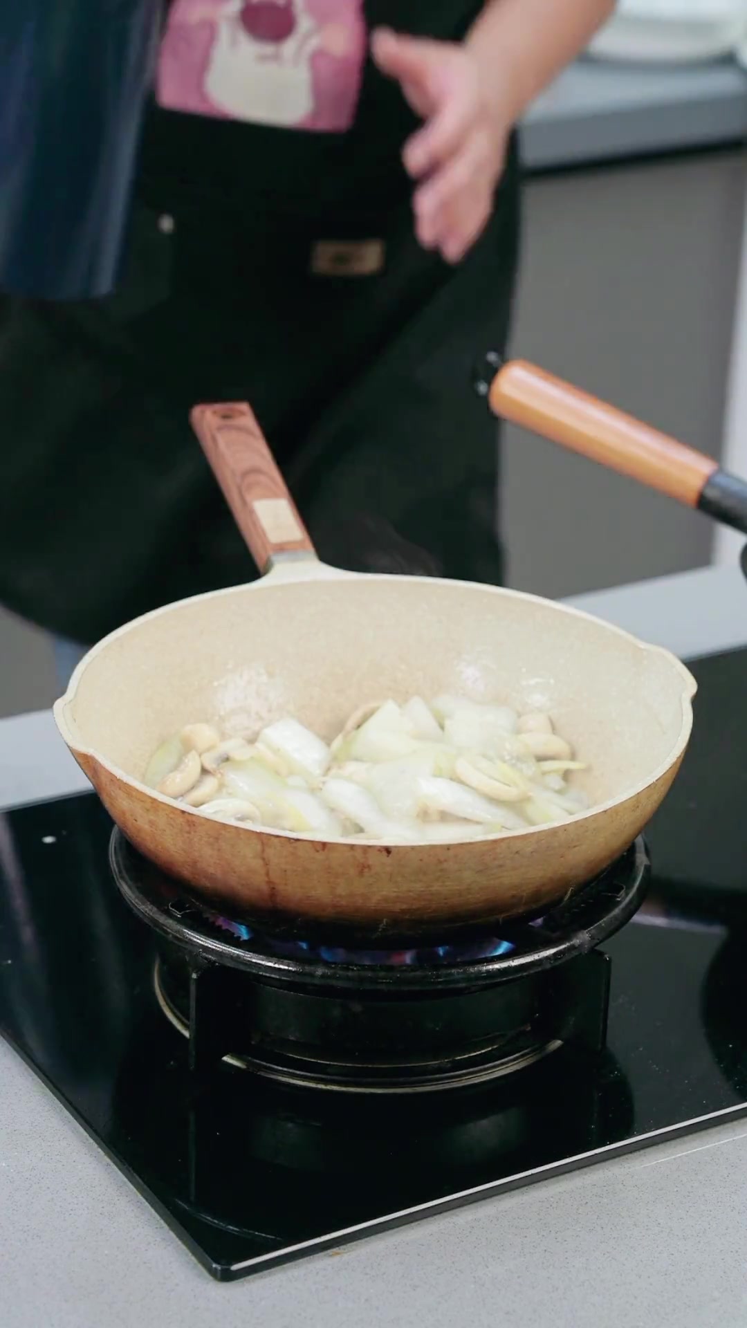 鲜香爽口蘑菇冬瓜汤,做法简单,老少皆宜超营养