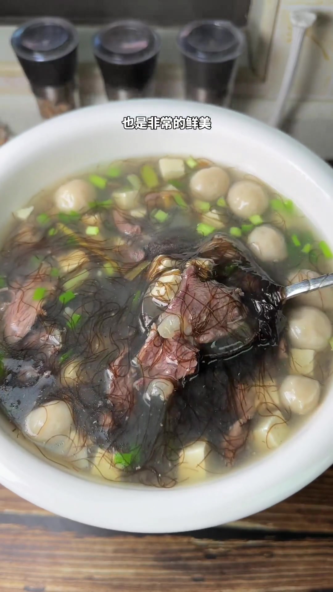 海发菜瘦肉羹汤做法超鲜美,煮汤做丸子皆美味