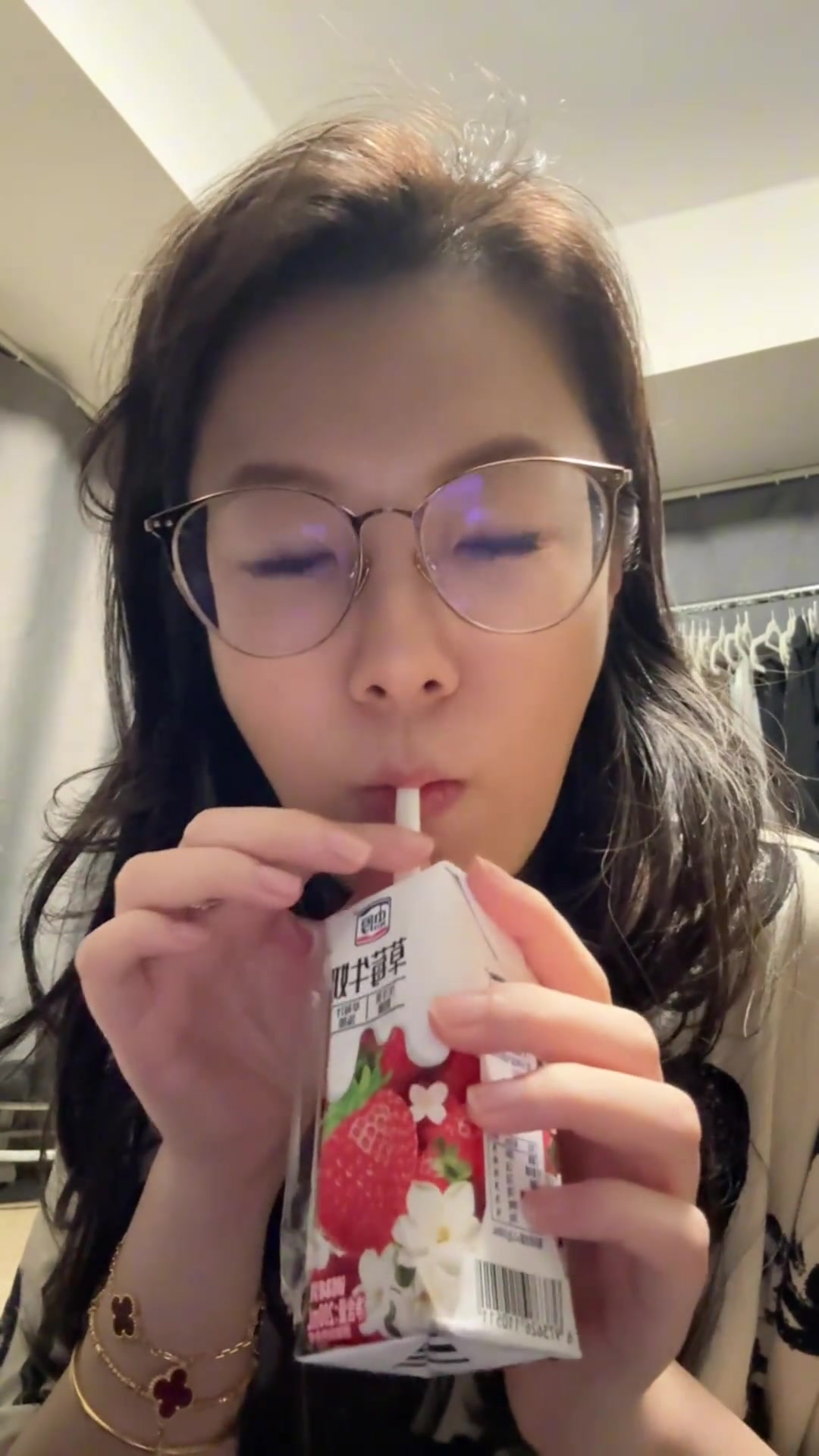 不喜欢纯牛奶?试试这款便宜又好喝的酸酸甜甜草莓牛奶
