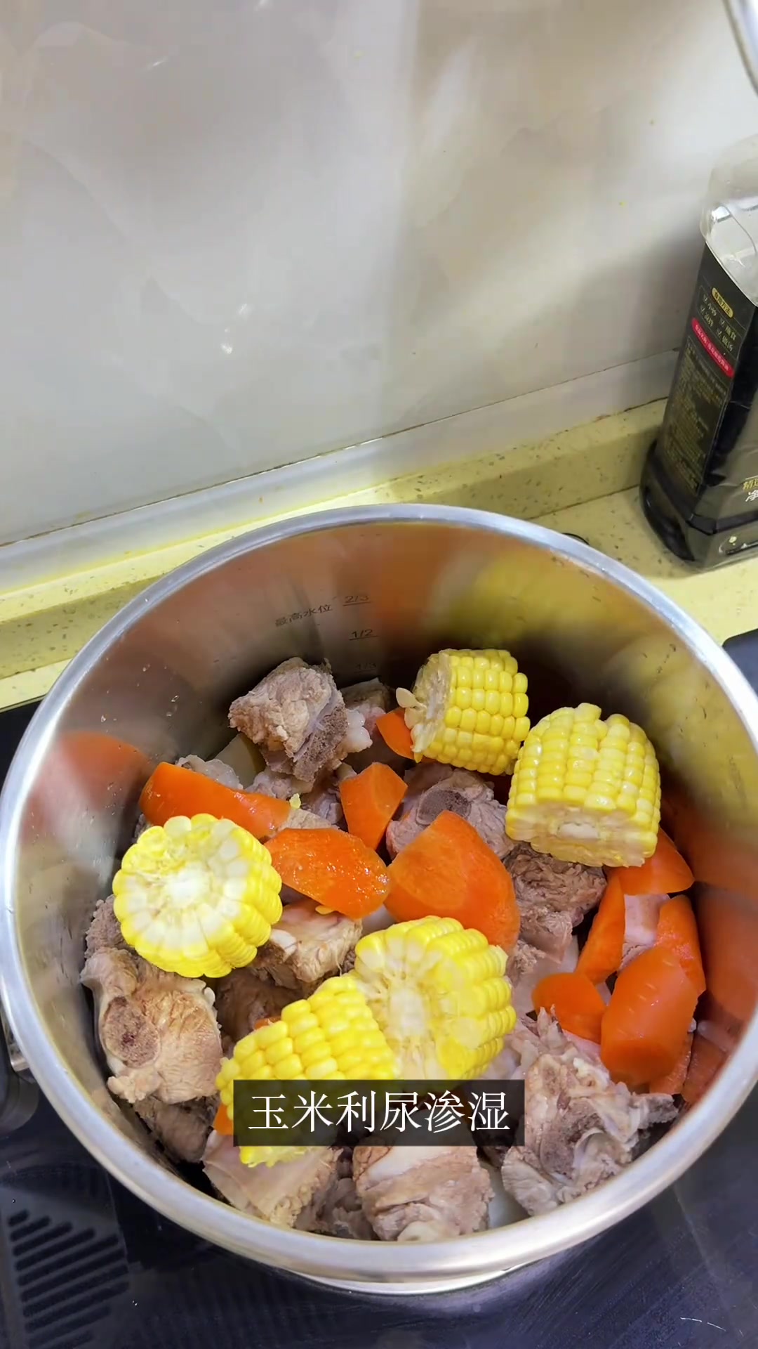 秋天吃莲藕排骨汤,消秋燥,滋阴补肾又健脾