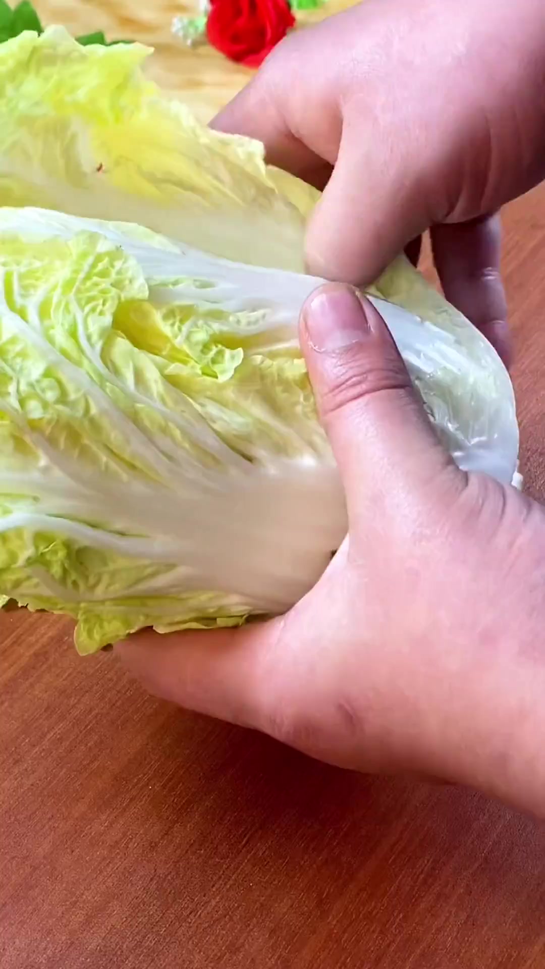 很多人喜欢吃凉拌白菜,今天我就把做法分享给你