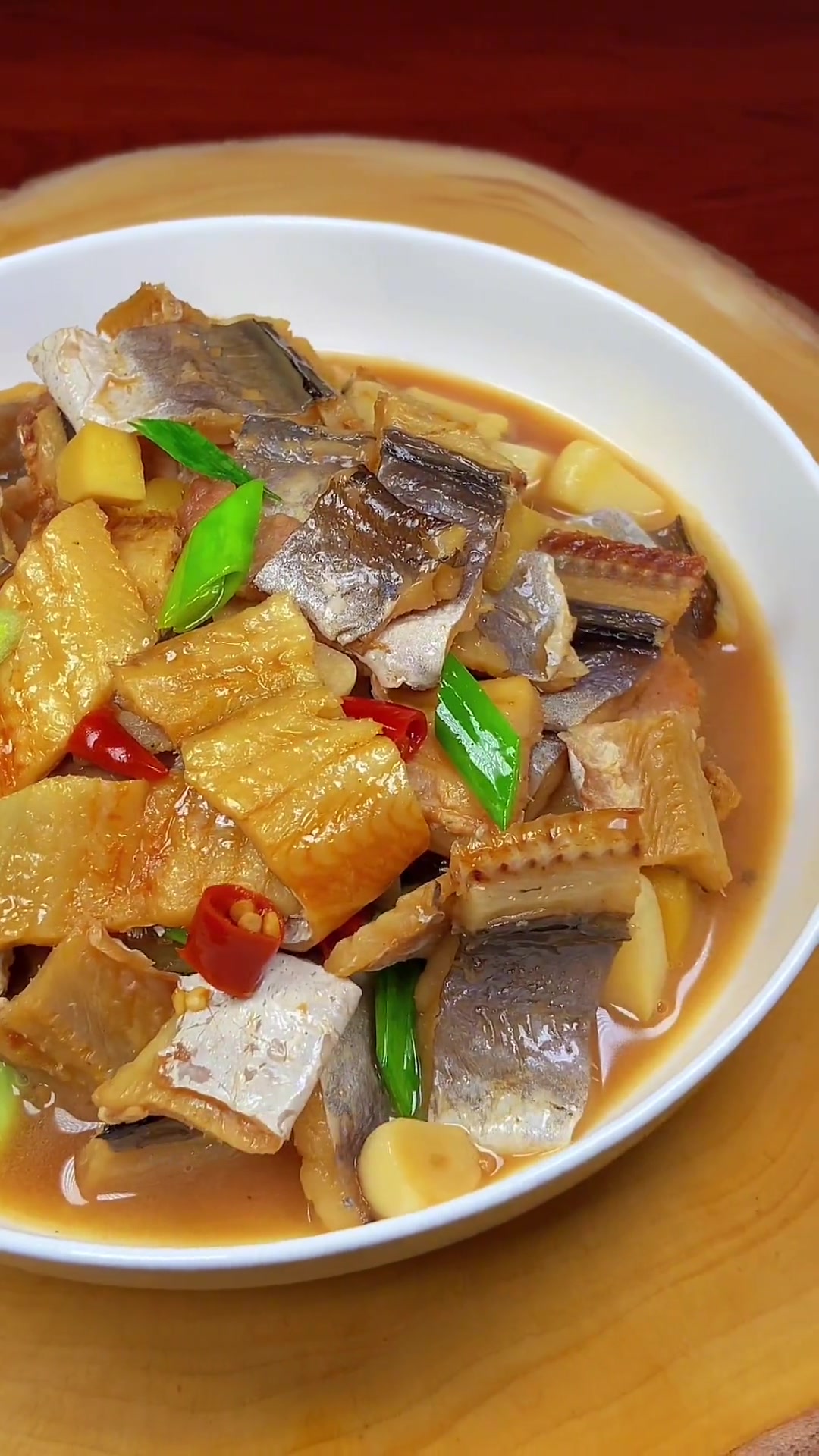 我们温州的家烧鳗鱼干是家喻户晓的美食,下饭下酒都是不错的选择呢