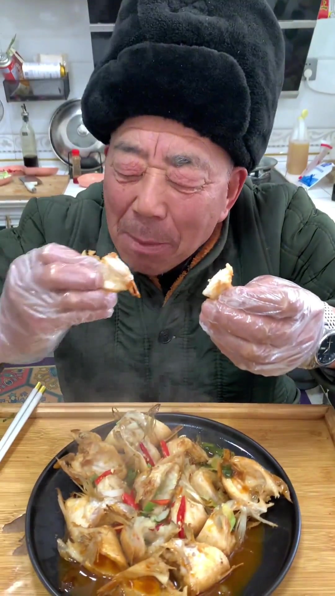 红烧鲈鱼翅超好吃,全是蒜瓣肉