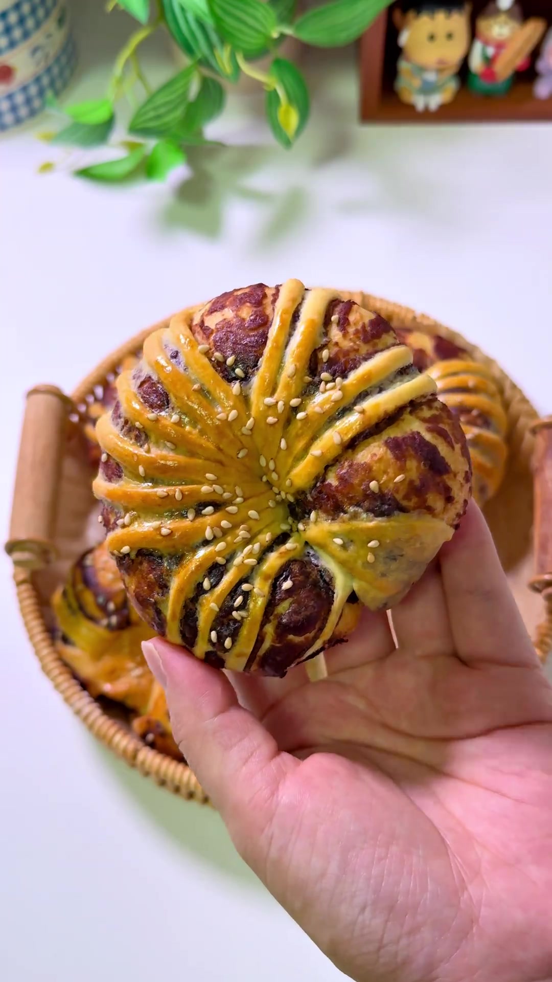 不用揉面!新手一次成功的松软香甜豆沙面包卷