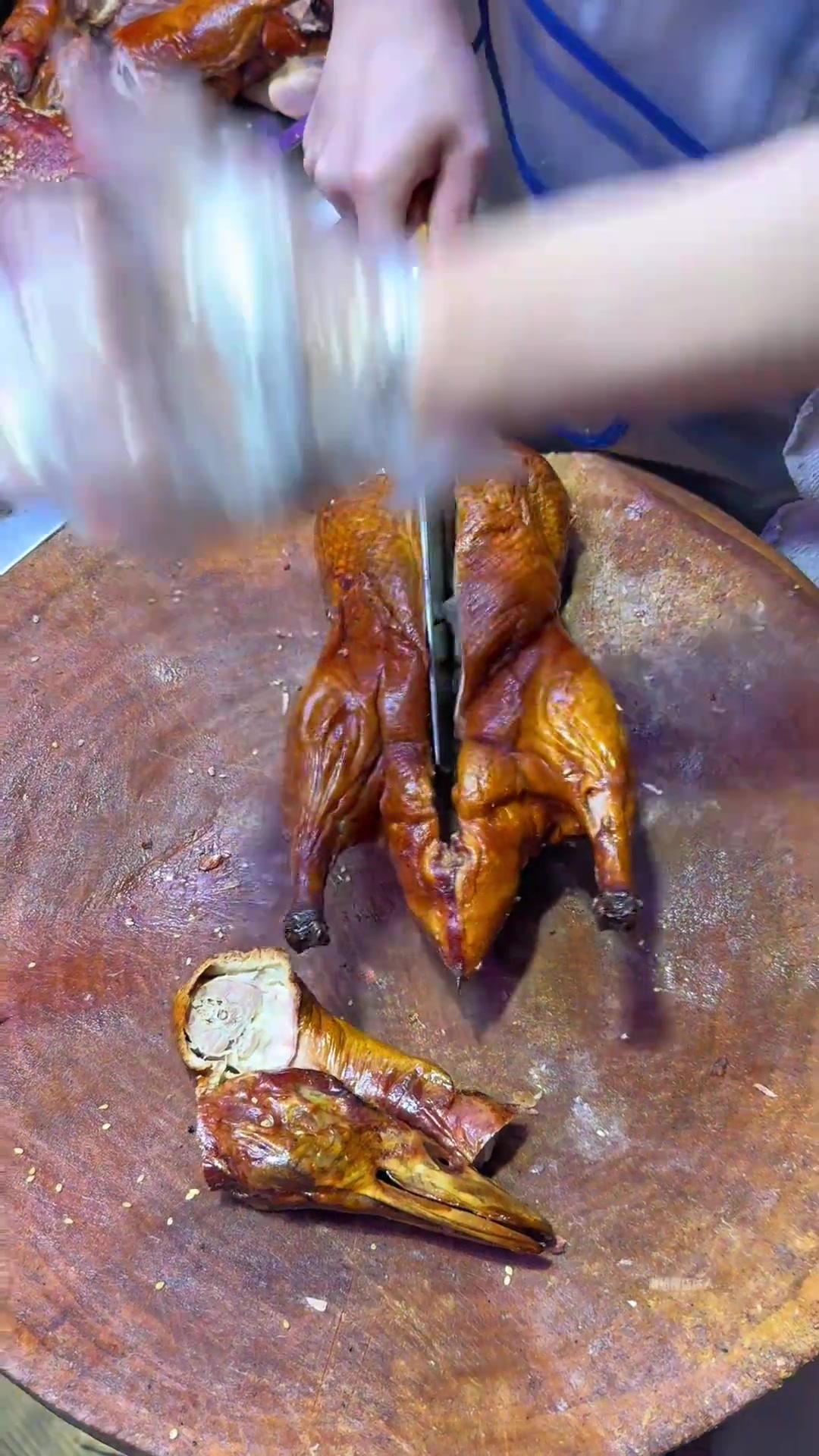 来南京就为了吃这口烤鸭!据说没有一只鸭子能离开南京!