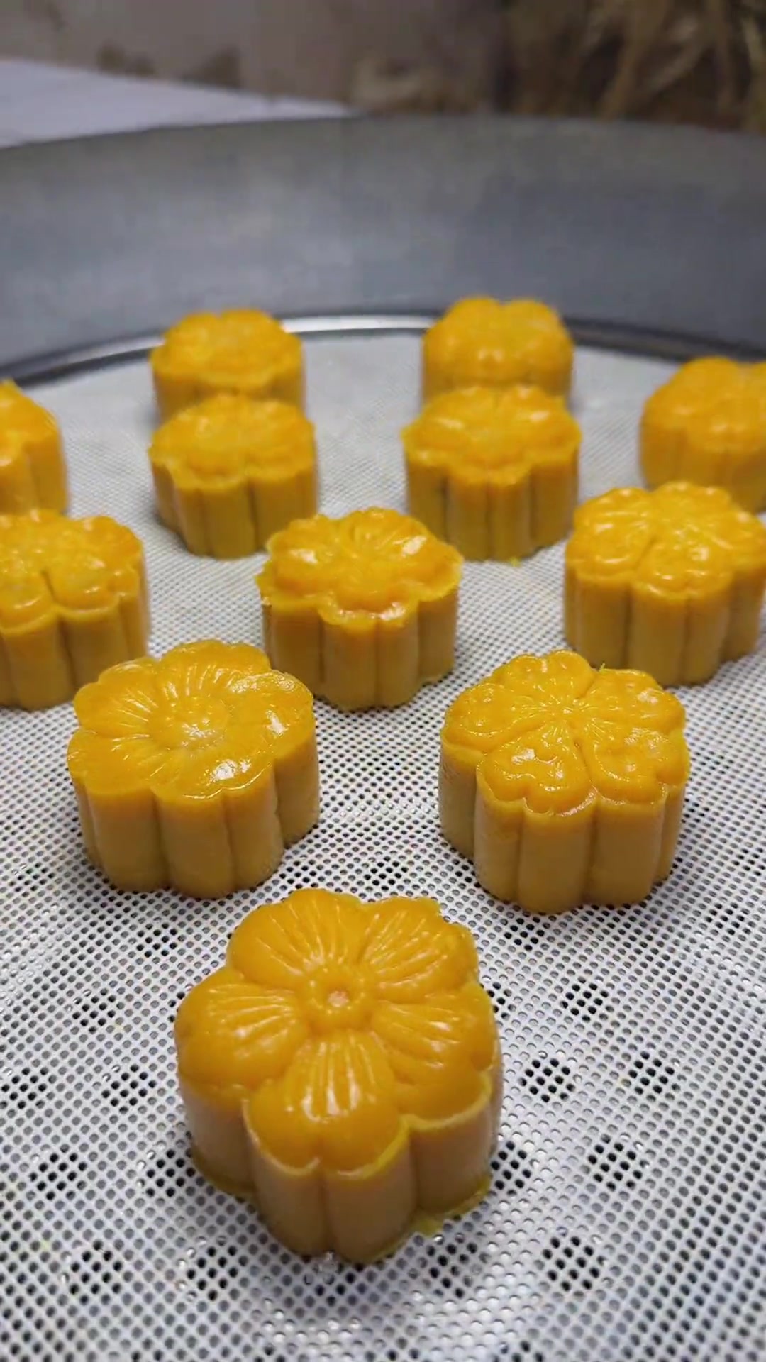 在家自制南瓜皮紫薯馅月饼,做法简单超好吃