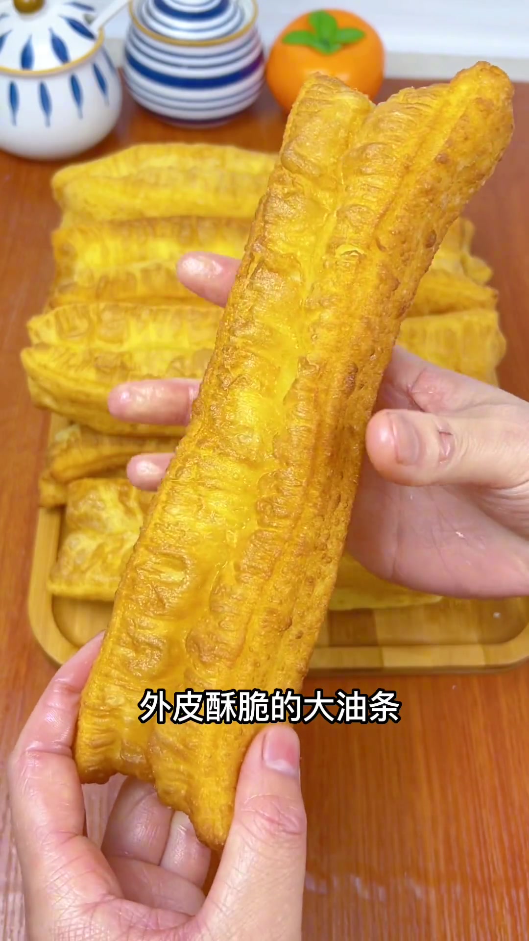 不用小苏打泡打粉,面粉就能做出空心酥脆大油条!