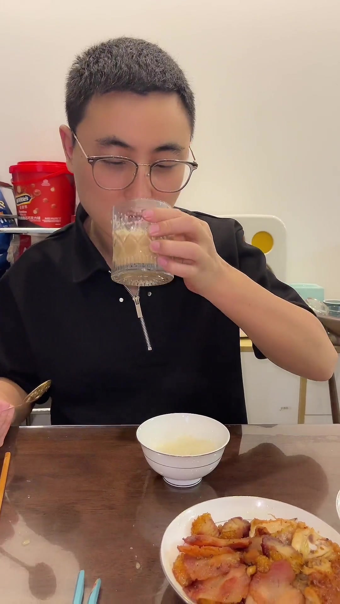 减肥喝绿咖啡时怎么吃饭?每顿7分饱,饭菜皆可吃!