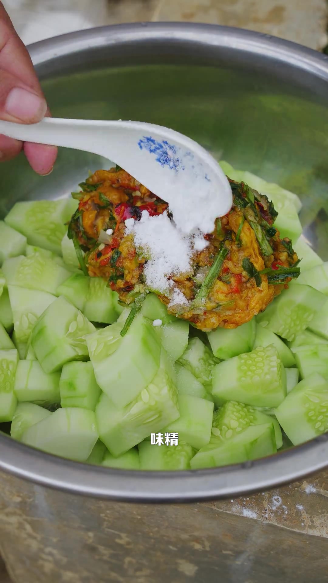 熟番茄拌黄瓜,做法简单超下饭,快来试试!