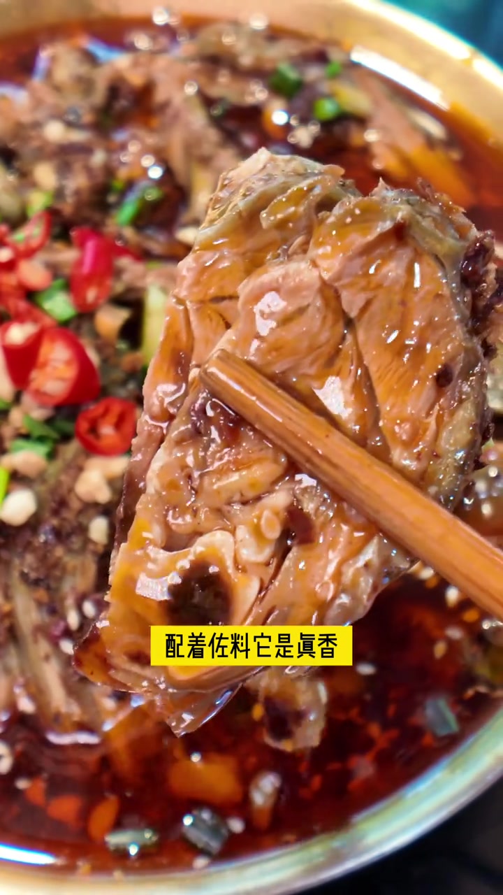 山城柴火鸡出息了也，直接全鸡宴安排起了！