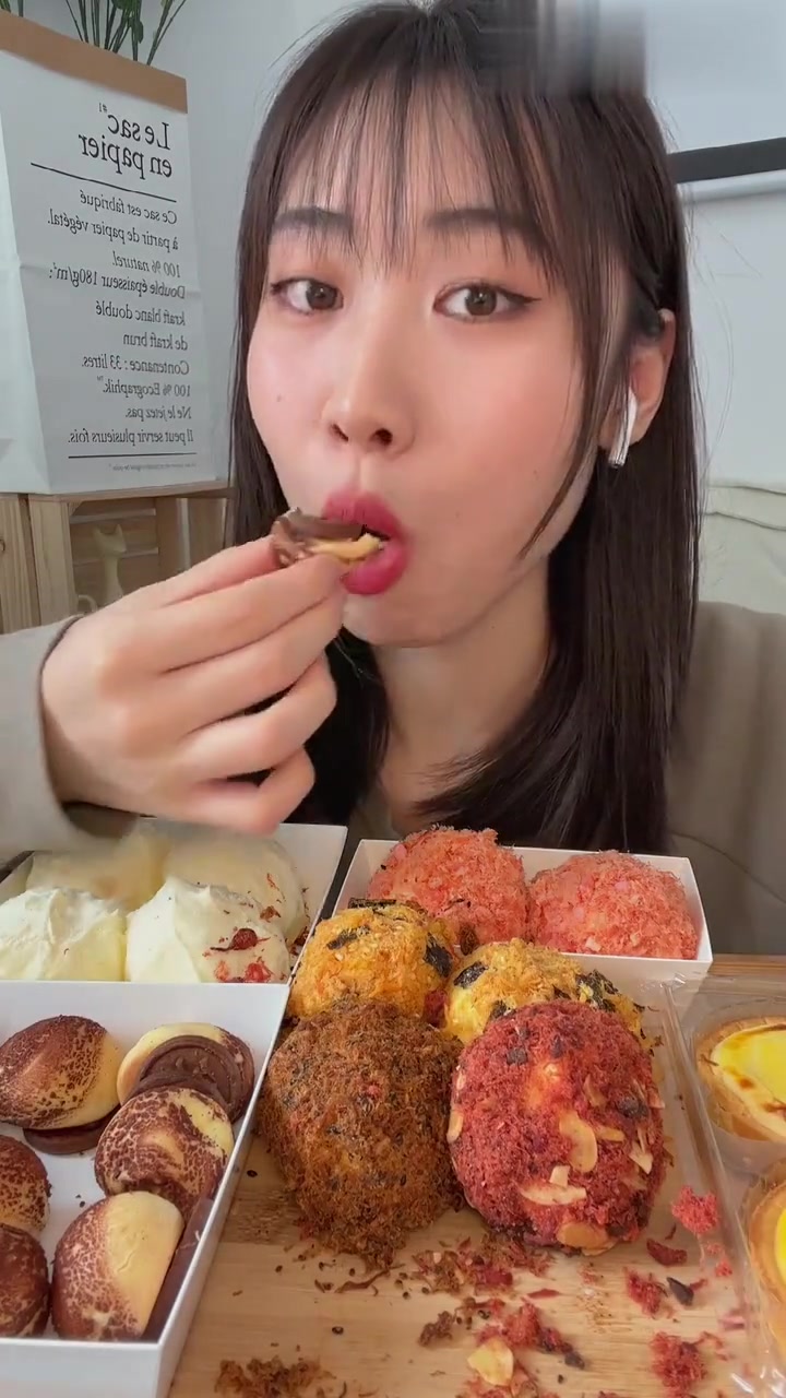 肉松小贝开会了!芝士奶贝流心蛋挞真香!