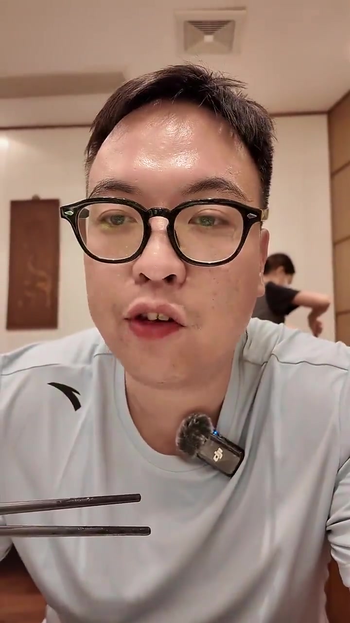 很多人只知道奎元馆是吃面的地方,然而不知道奎元馆的杭帮菜做得同样不错