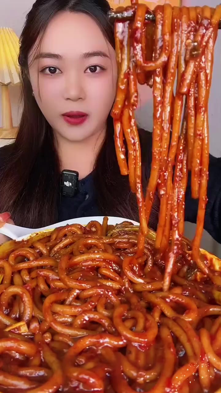哇塞!这假芹菜竟如此香