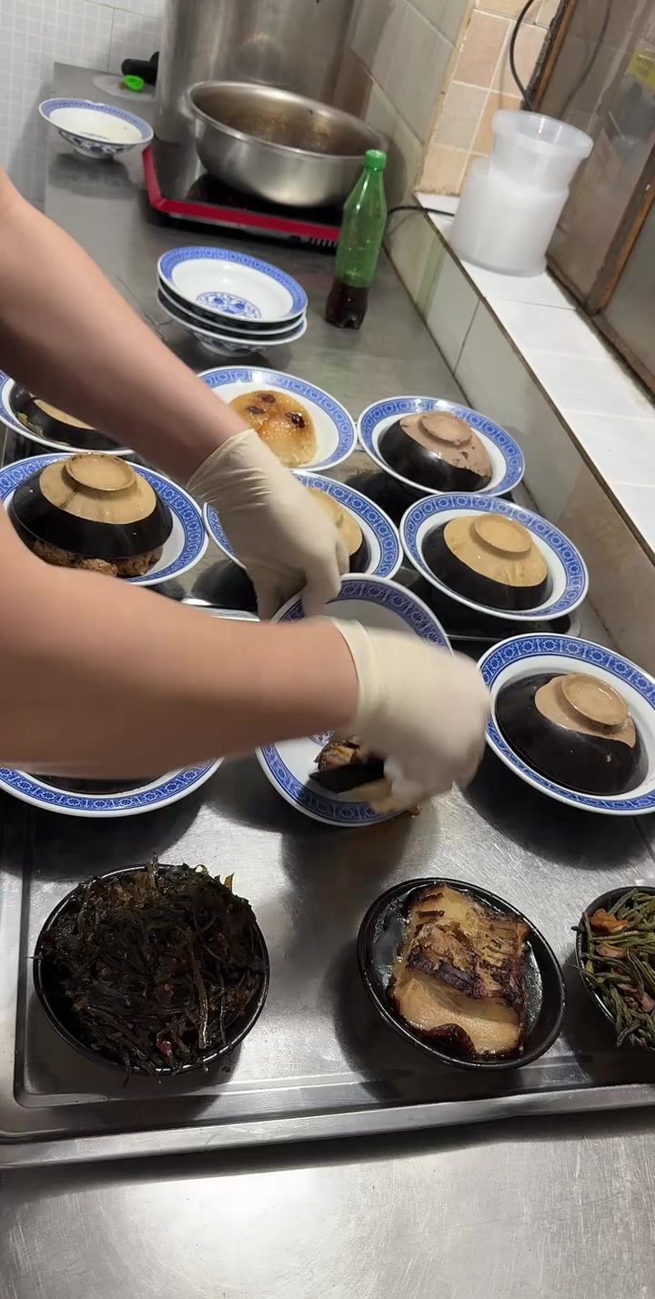 扣蒸碗一套十二碗,九肉三素都有啥?快来瞧!