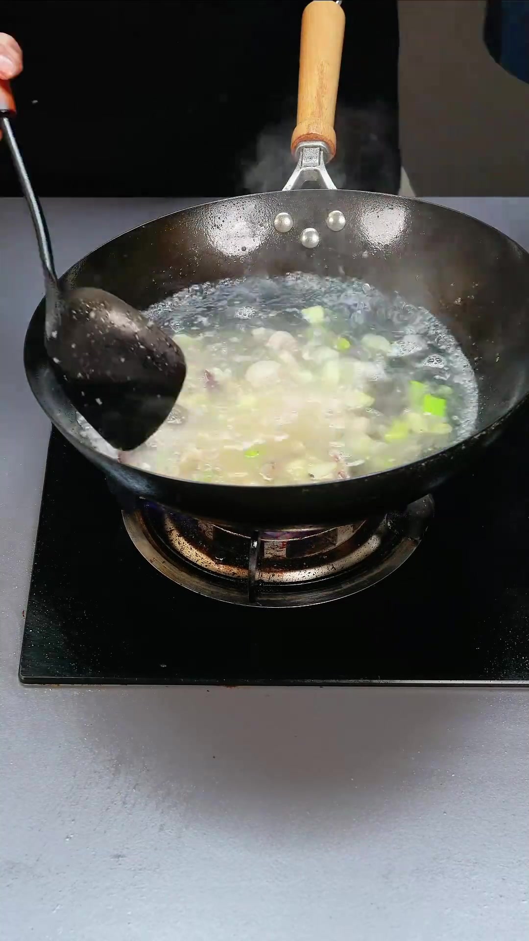 一口羊杂汤,一份温暖,享受家的味道!