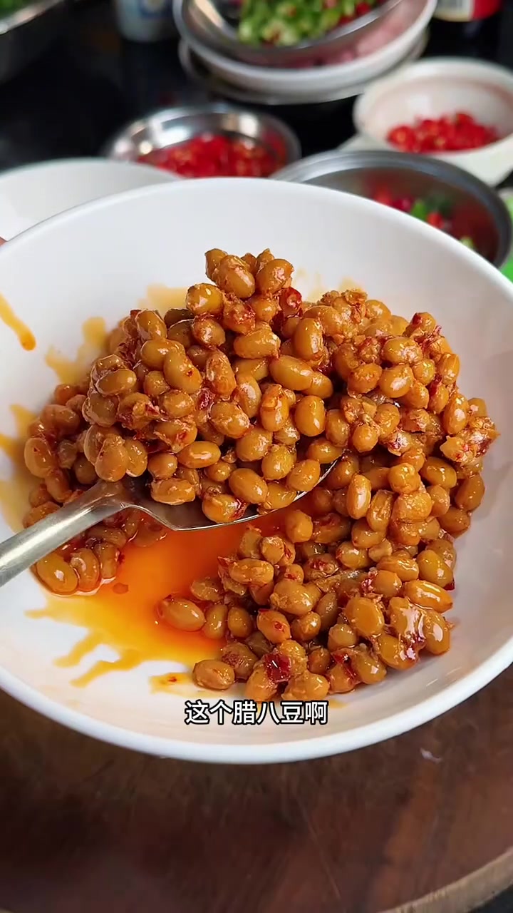 在湖南特色农家菜馆才能吃得上的腊八豆炒鸡蛋,我30秒教会你,比烧开水还简单呢