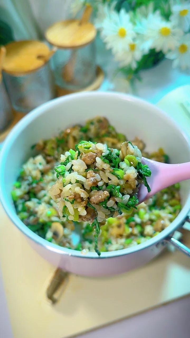 12月+宝宝辅食不重样|口蘑菜心牛肉饭
