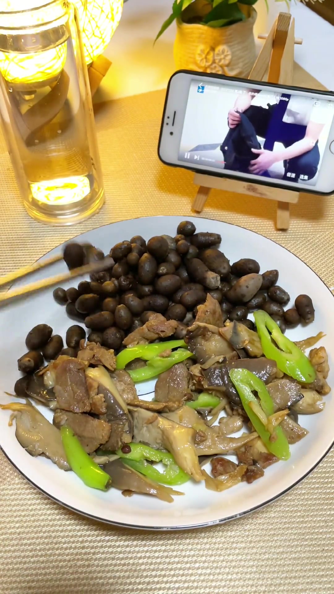 攒钱买房第18天饮食搭配,3.5元蘑菇炒肉水煮山药豆