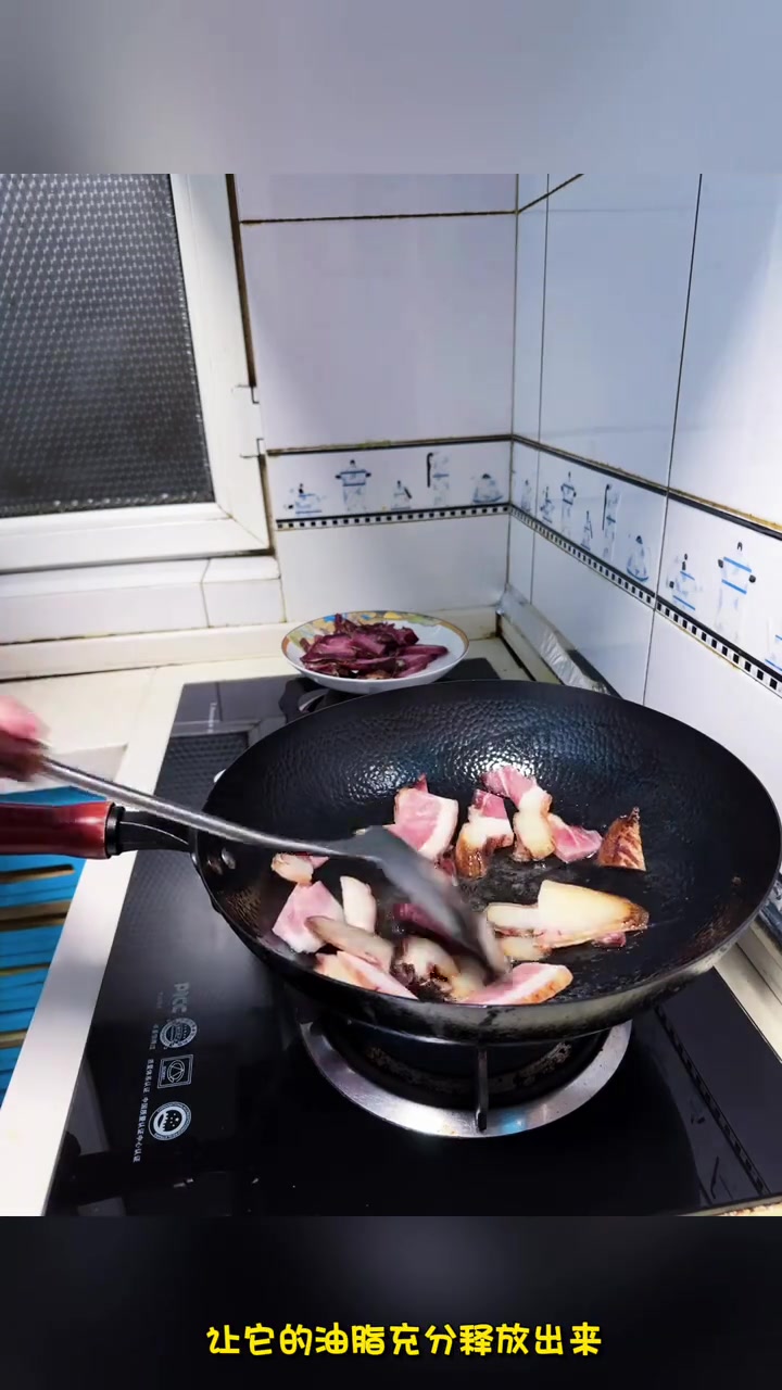 腊肉炒腊豆腐干